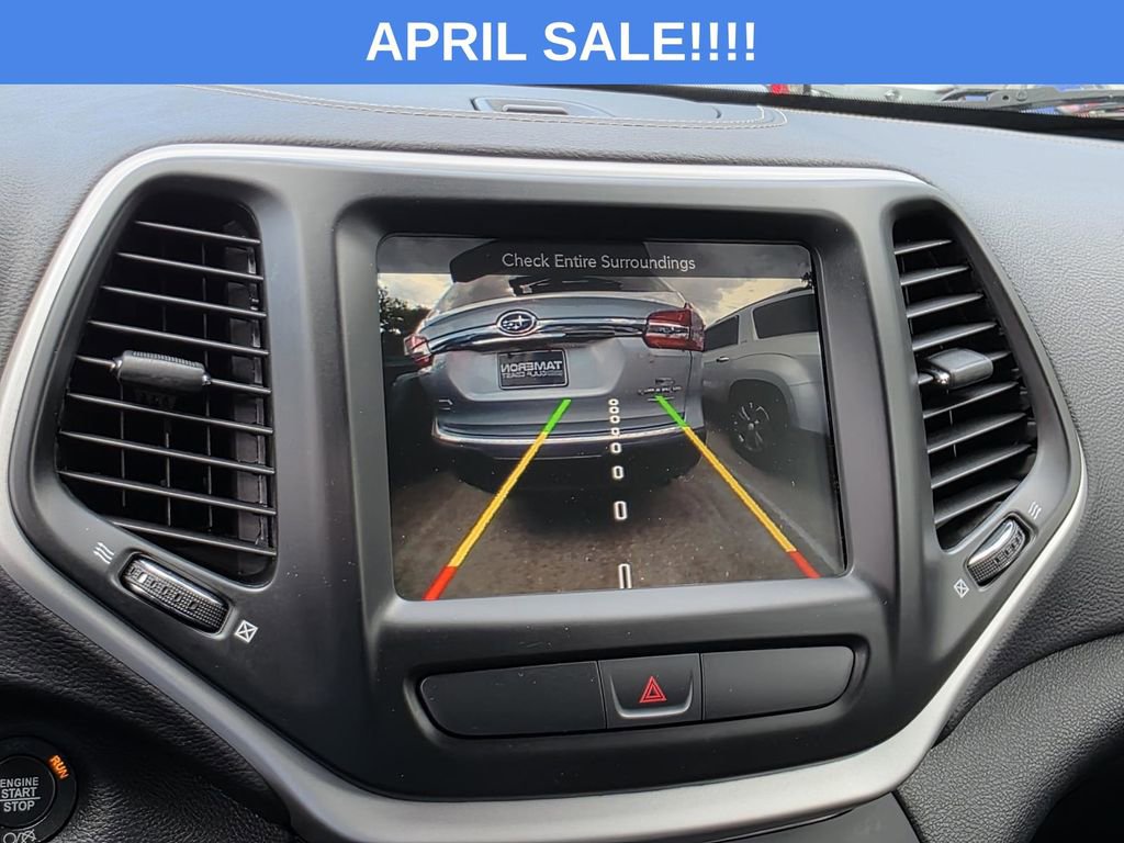 Used 2018 Jeep Cherokee Latitude Plus w/ Comfort/Convenience Group image 17