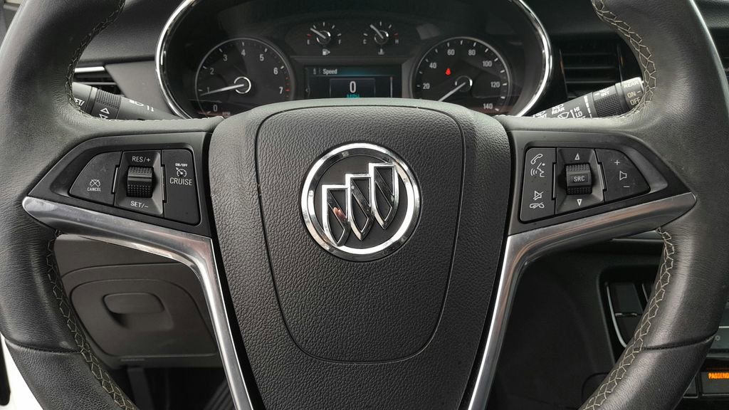 Used 2022 Buick Encore Preferred w/ Safety Package image 20