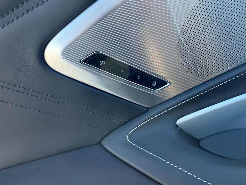 New 2025 Chevrolet Corvette E-Ray image 14