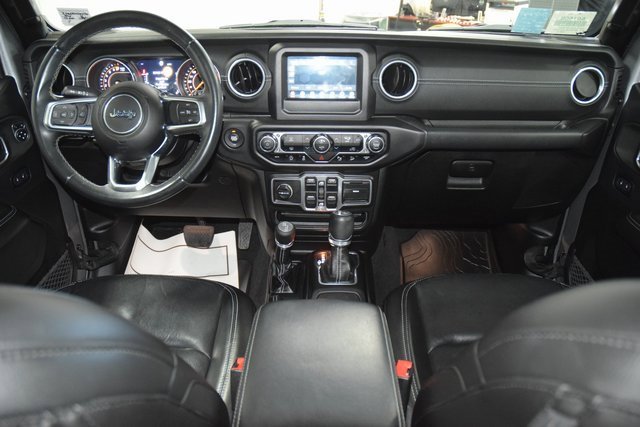 Used 2018 Jeep Wrangler Unlimited Sahara image 31