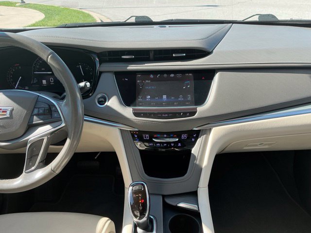 Used 2018 Cadillac XT5 Premium Luxury AWD/4WD image 25