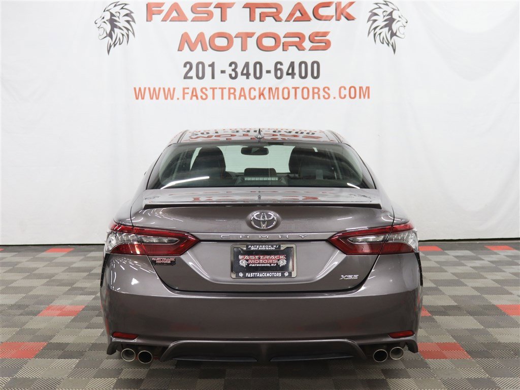 Used 2023 Toyota Camry XSE image 5