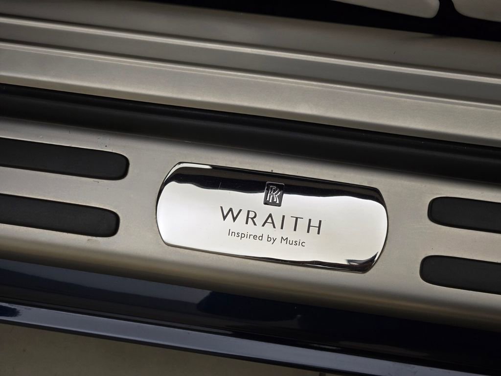 Certified 2016 Rolls-Royce Wraith image 32
