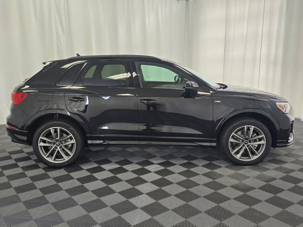 New 2025 Audi Q3 2.0T Premium image 7