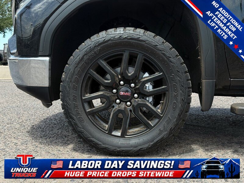 Used 2021 GMC Sierra 1500 4x4 Crew Cab w/ Sierra Value Package image 11