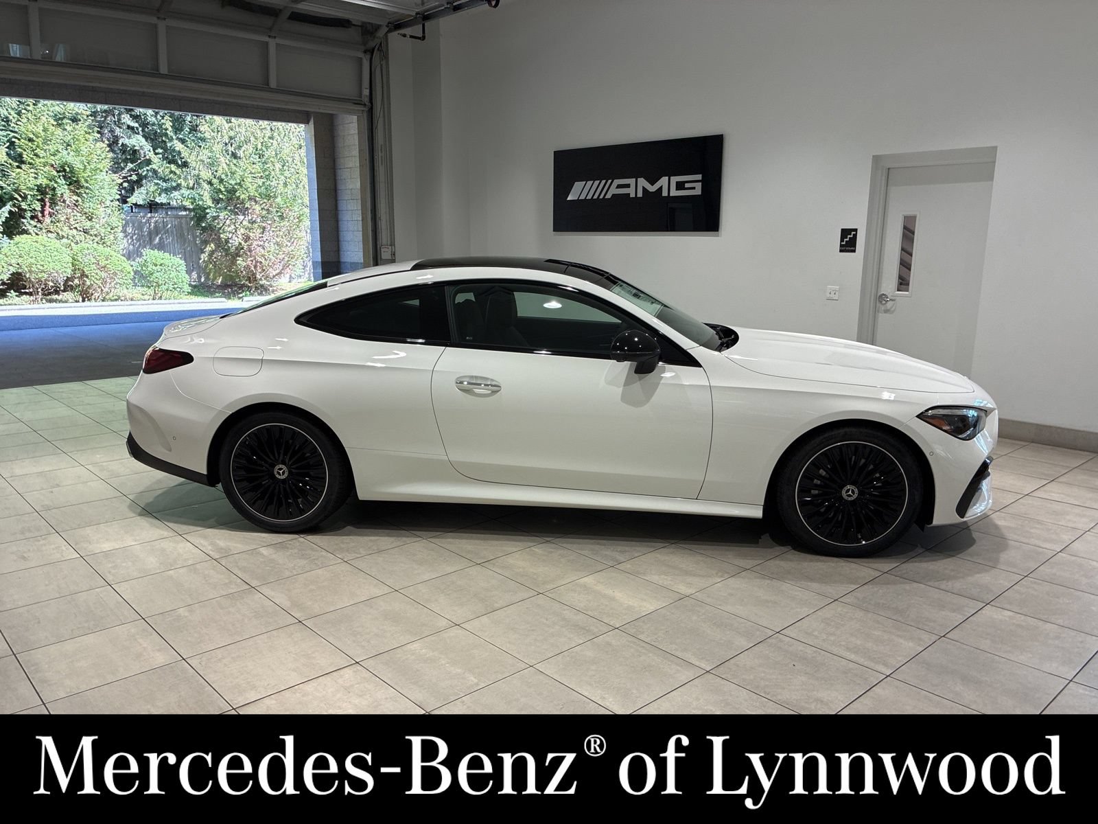 New 2026 Mercedes-Benz CLE 450 4MATIC Coupe image 3