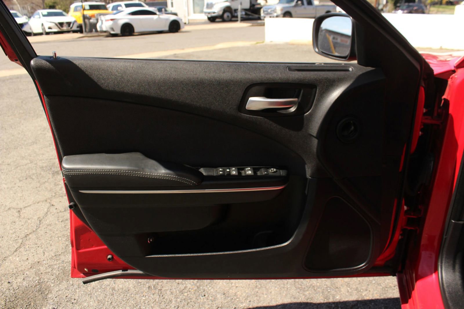 Used 2016 Dodge Charger SE w/ Popular Equipment Group image 19