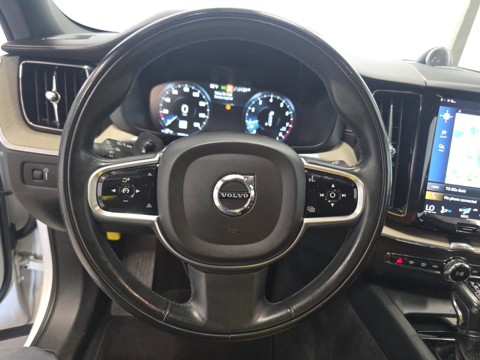 Used 2018 Volvo XC60 T6 Inscription w/ Luxury Seat Package AWD/4WD image 11
