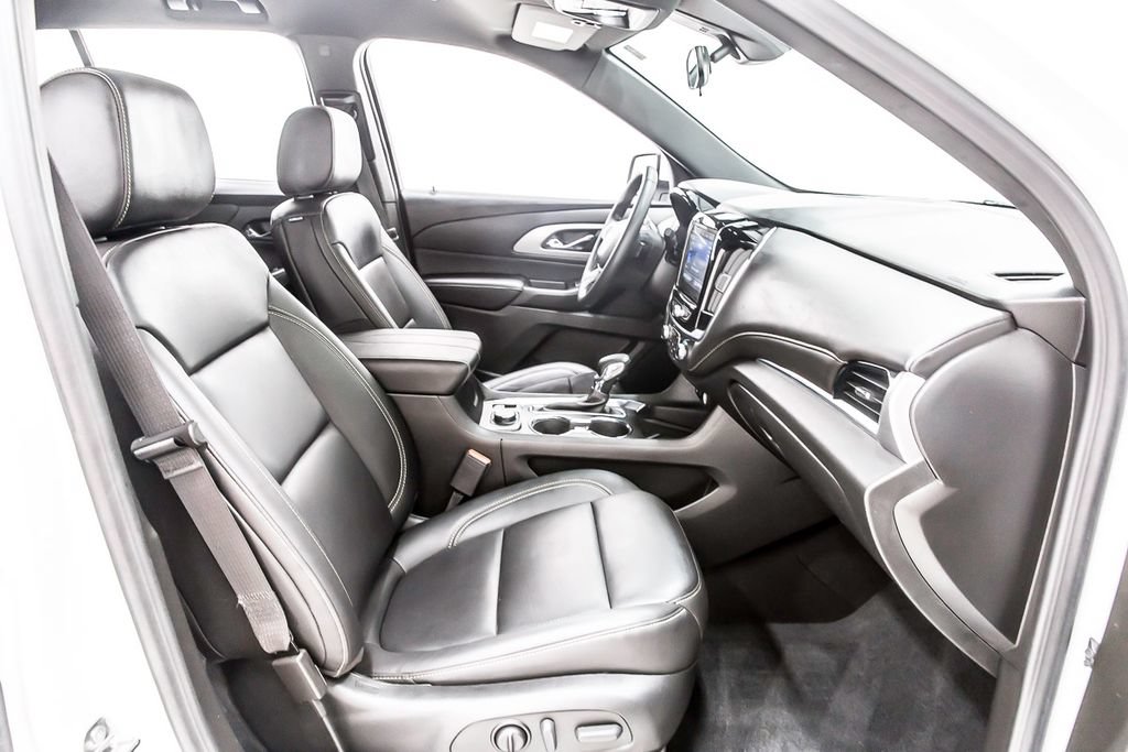 Used 2023 Chevrolet Traverse LT w/ LPO, Floor Liner Package AWD/4WD image 30