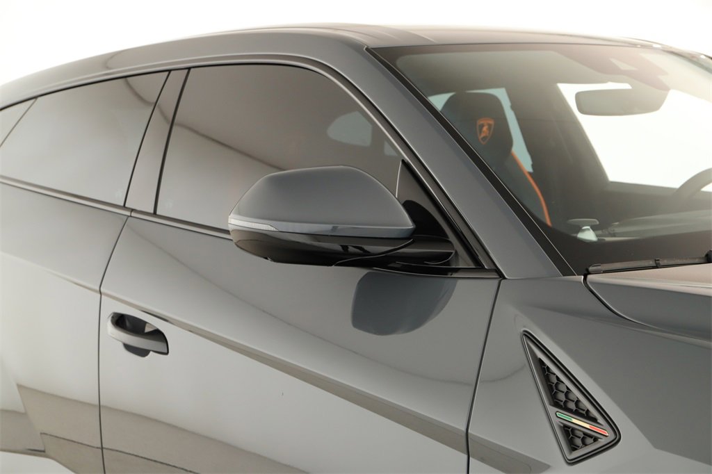 Used 2024 Lamborghini Urus Performante image 36