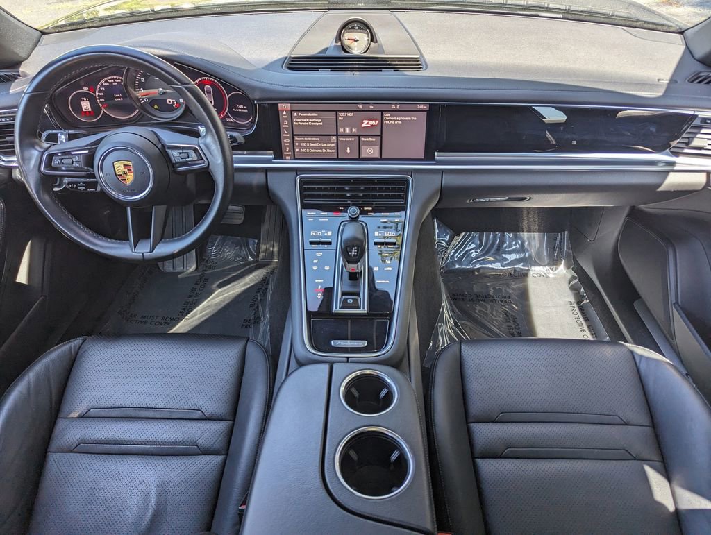 Used 2021 Porsche Panamera RWD image 9