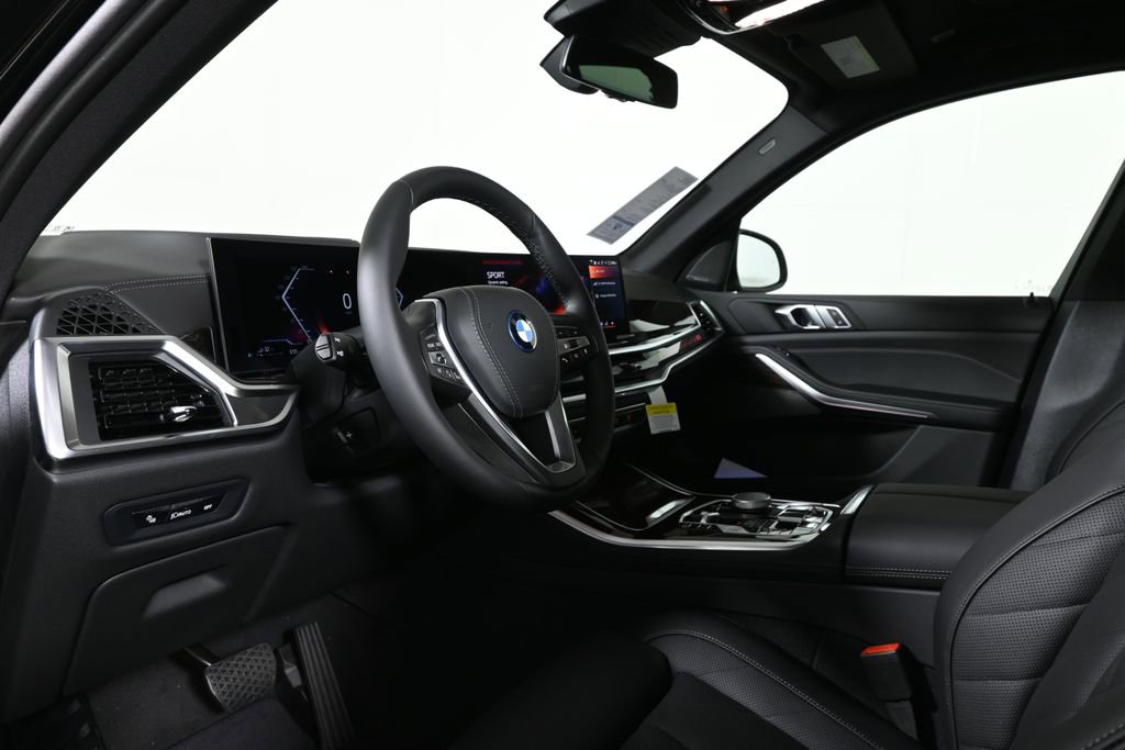 New 2026 BMW X5 xDrive50e AWD/4WD image 16
