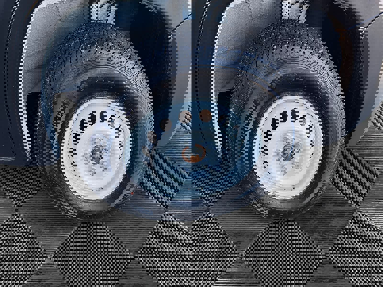 Used 2025 RAM ProMaster 2500 w/ Storage Group image 15