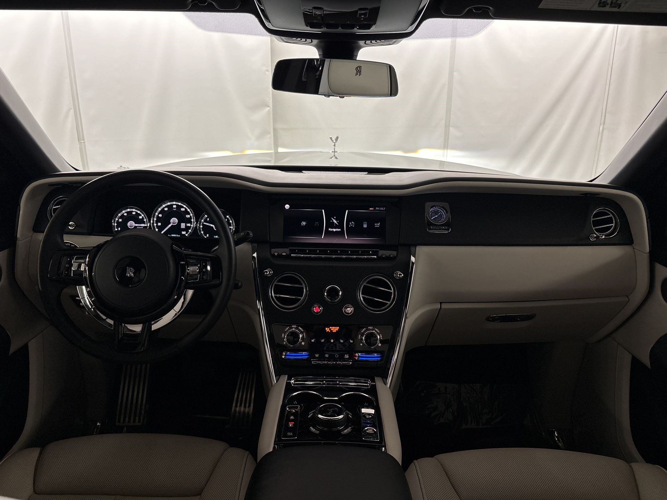Used 2021 Rolls-Royce Cullinan AWD/4WD image 16