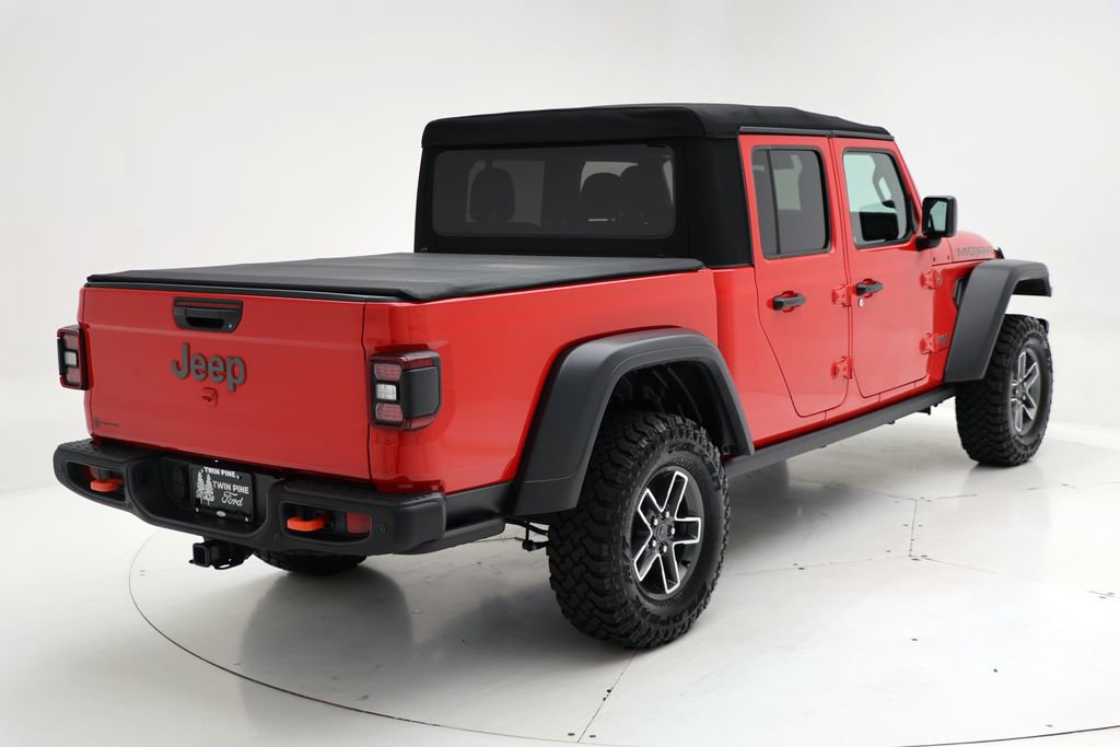 Used 2024 Jeep Gladiator Mojave w/ Dual Top Group AWD/4WD image 9
