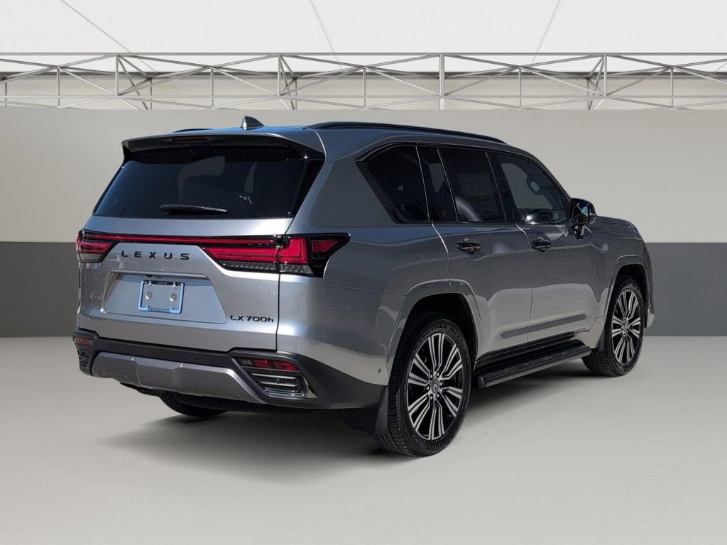 New 2025 Lexus LX 700h Luxury image 4