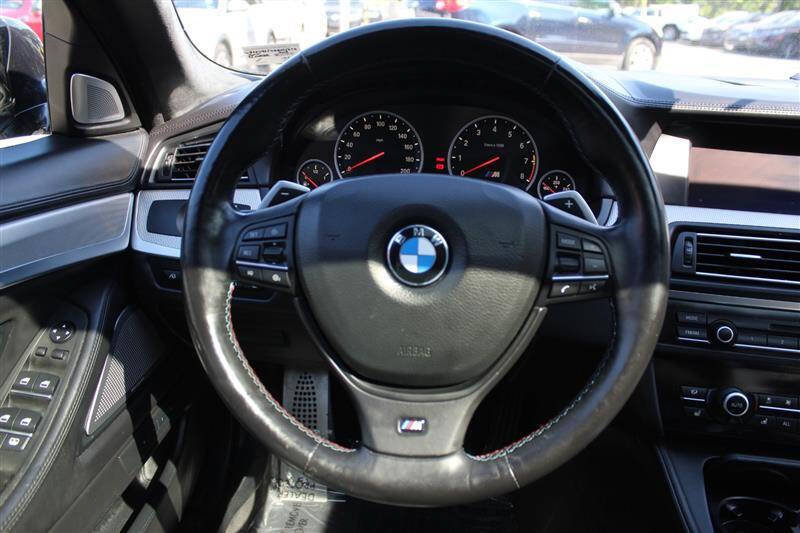 Used 2013 BMW M5 RWD image 15
