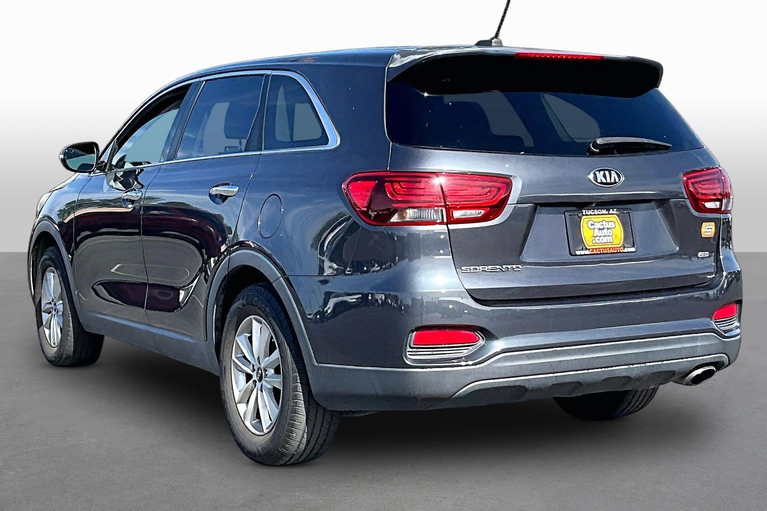 Used 2019 Kia Sorento FWD image 11