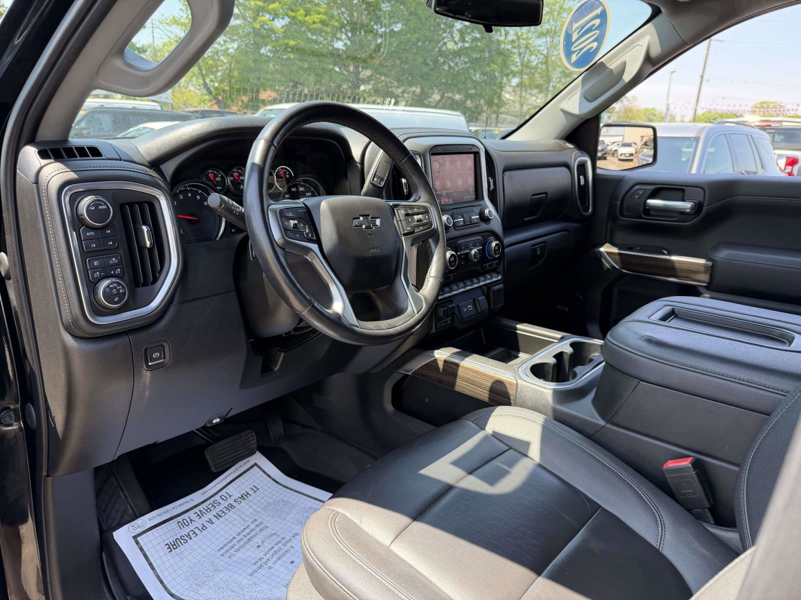 Used 2021 Chevrolet Silverado 1500 LT Trail Boss w/ Convenience Package II AWD/4WD image 16
