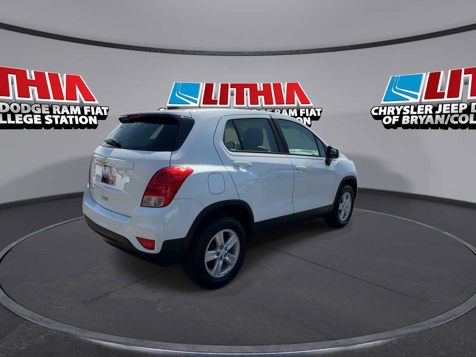 Used 2017 Chevrolet Trax LS AWD/4WD image 8