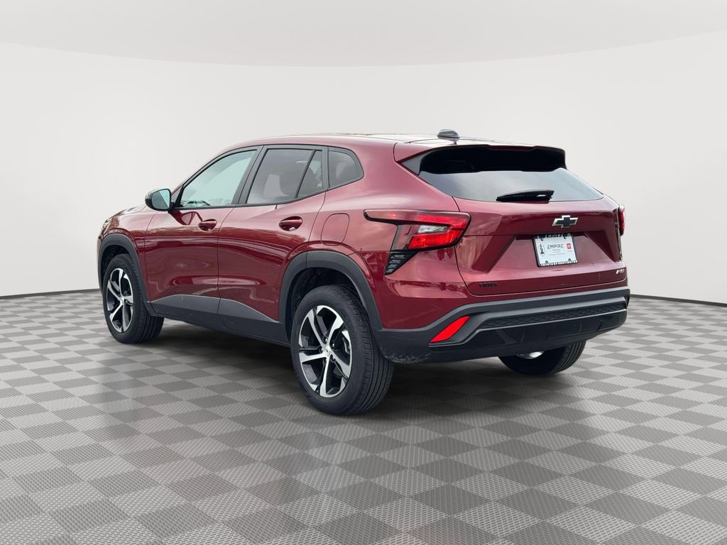 Used 2024 Chevrolet Trax RS w/ Driver Confidence Package FWD image 5