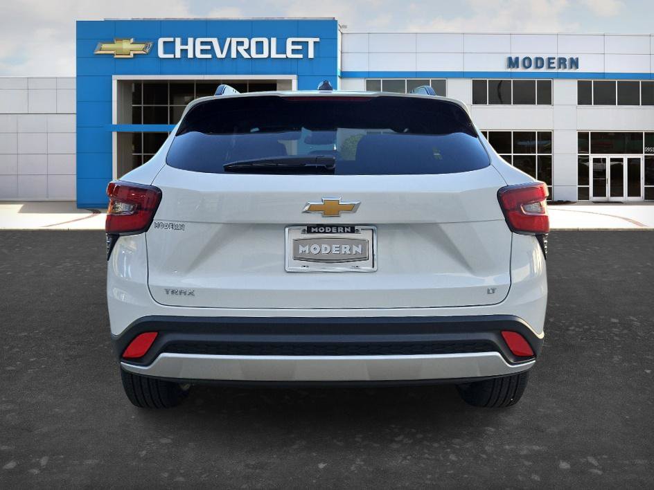 New 2026 Chevrolet Trax LT FWD image 4