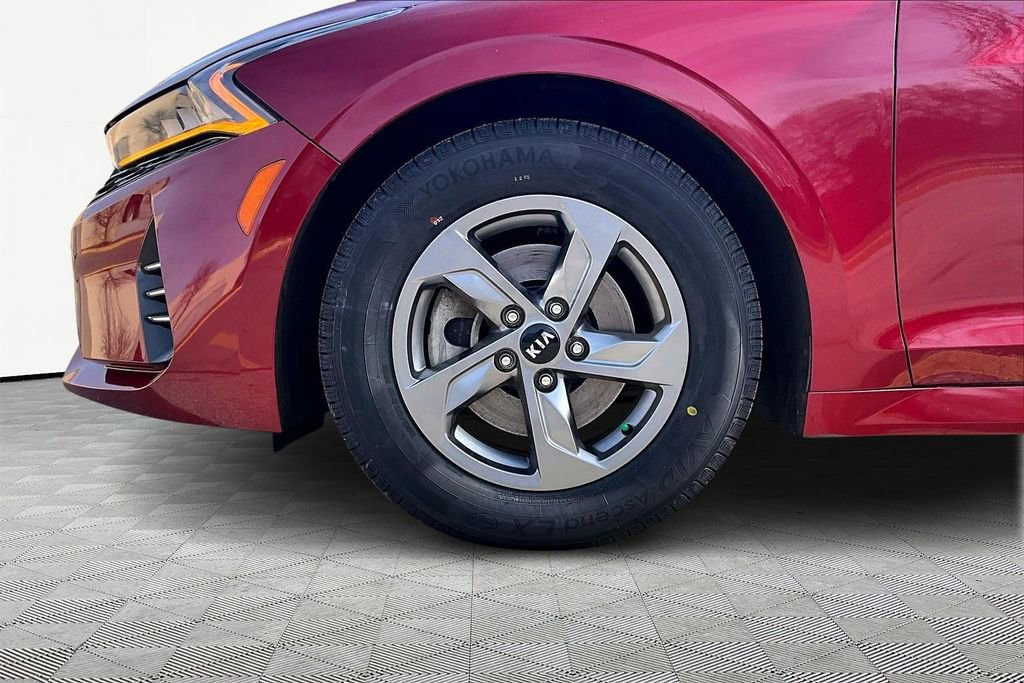 Used 2021 Kia K5 LXS image 9