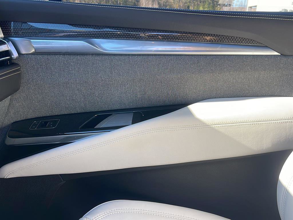 Used 2025 Cadillac Escalade V image 21