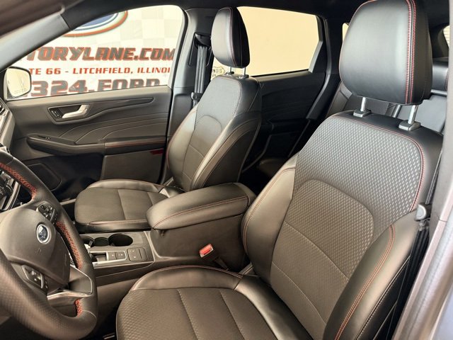 Used 2024 Ford Escape ST-Line image 12