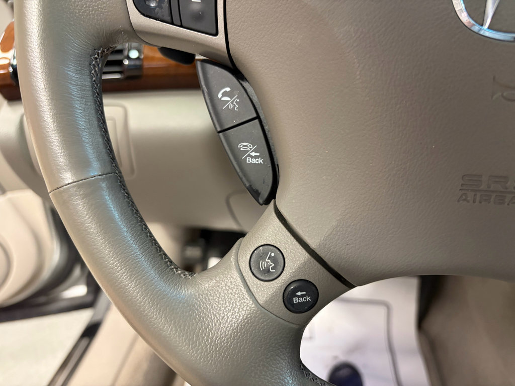 Used 2007 Acura RL w/ Technology Package AWD/4WD image 14