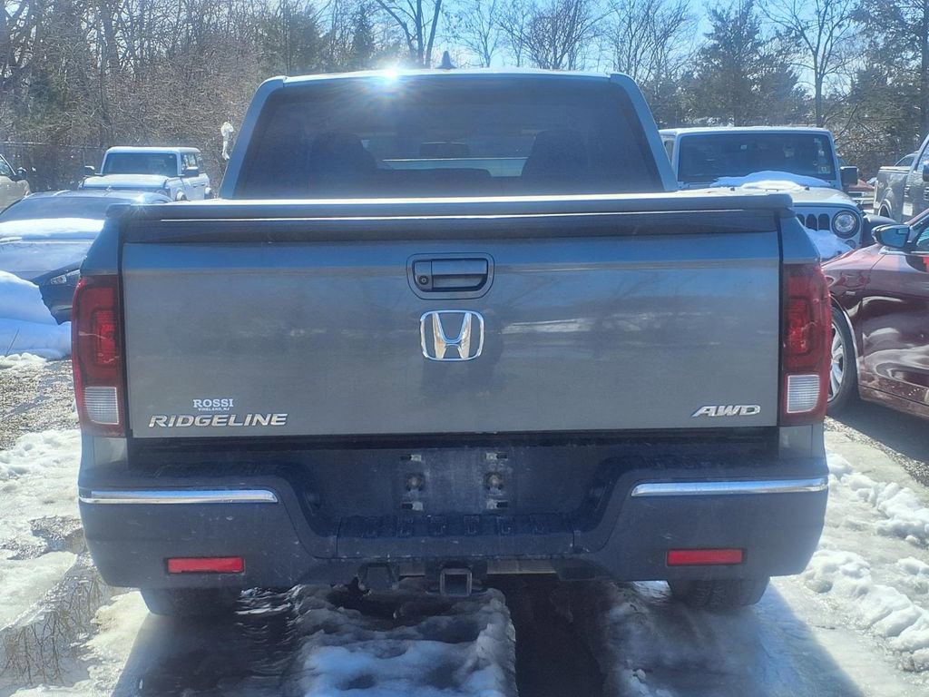 Used 2017 Honda Ridgeline RTL-T image 3