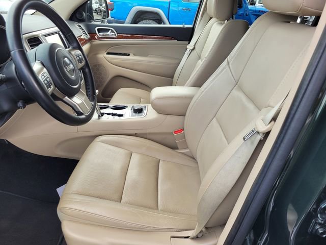 Used 2011 Jeep Grand Cherokee Limited w/ Luxury Group II AWD/4WD image 15