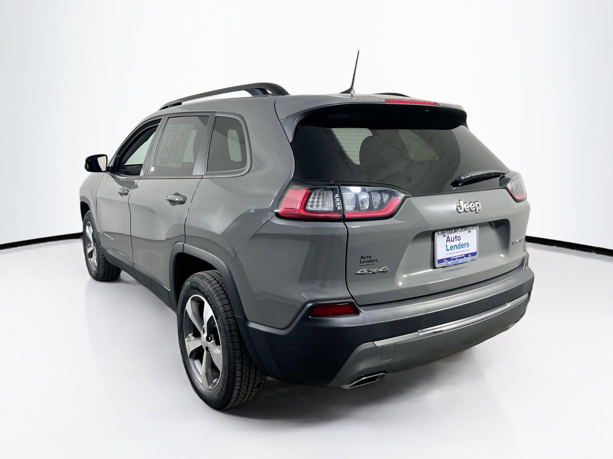 Used 2022 Jeep Cherokee Limited image 7