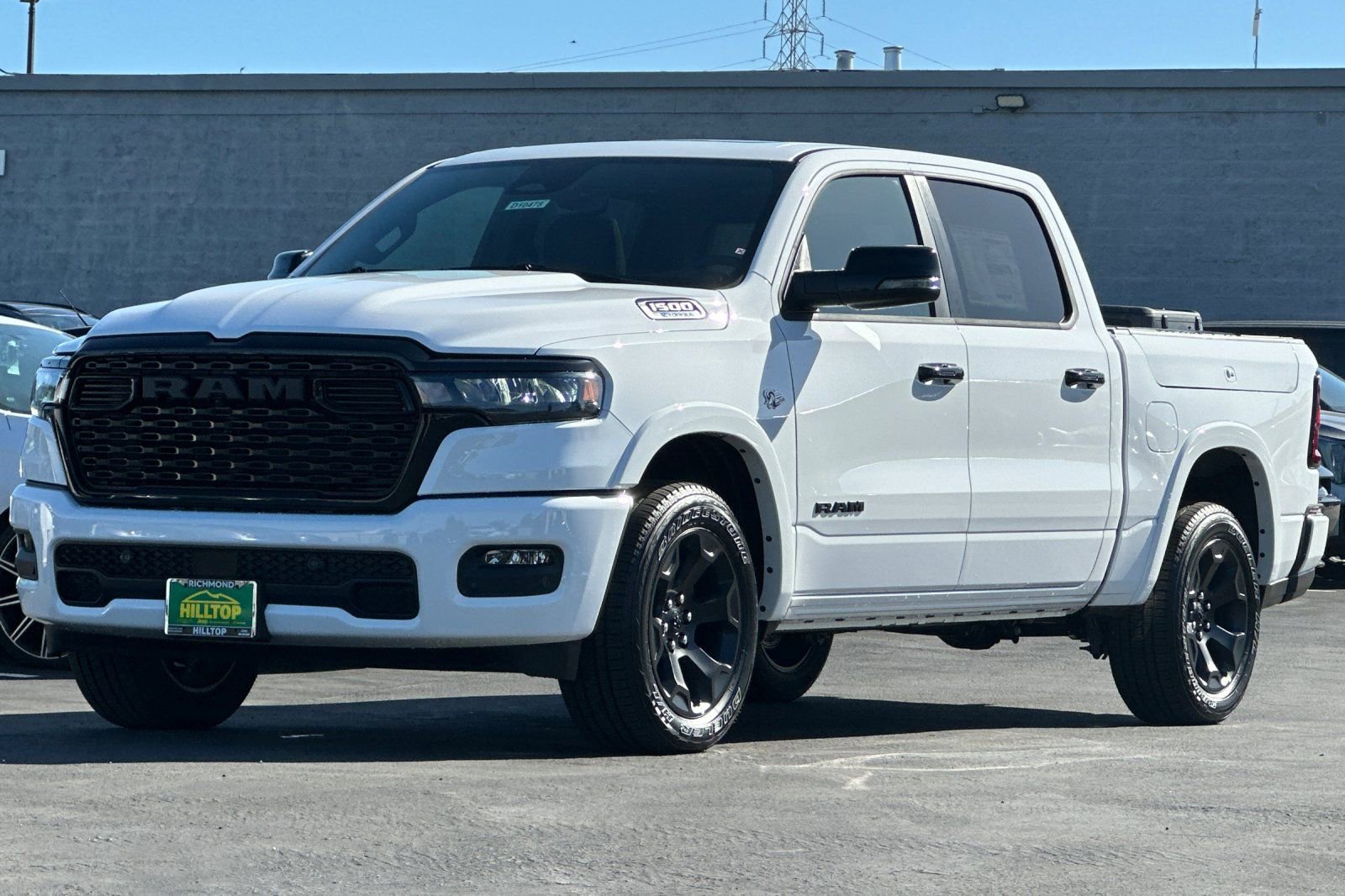 New 2026 RAM 1500 4x4 Crew Cab image 8
