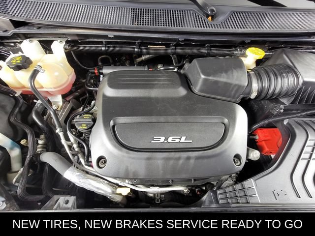 Used 2017 Chrysler Pacifica Touring-L FWD image 34