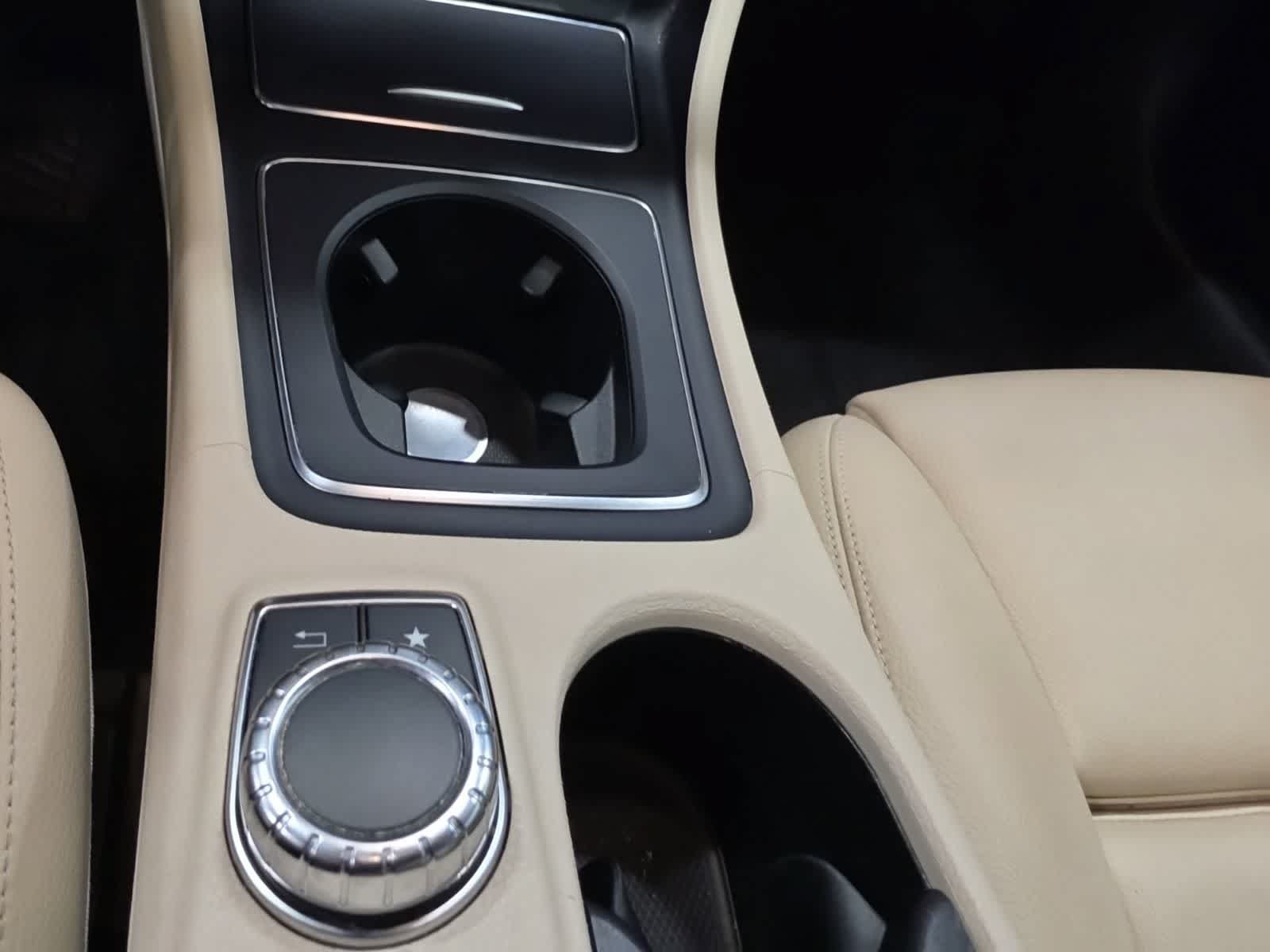 Used 2019 Mercedes-Benz GLA 250 4MATIC image 26