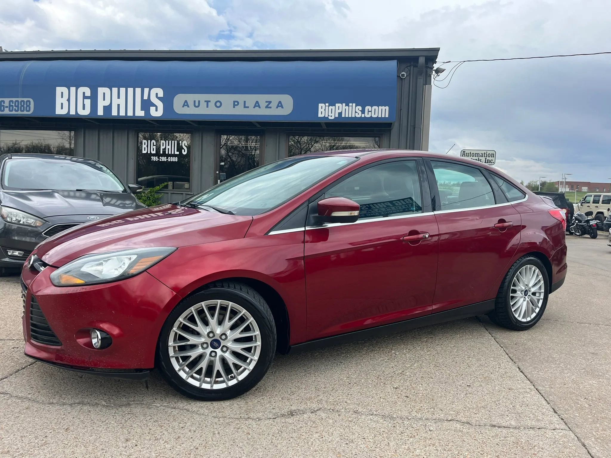 Used 2014 Ford Focus Titanium image 1