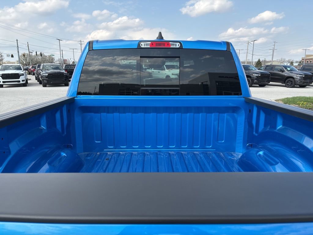 New 2026 RAM 1500 4x4 Crew Cab image 11