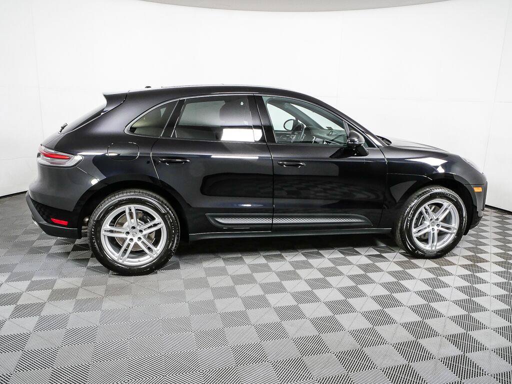 Certified 2026 Porsche Macan Turbo AWD/4WD image 29