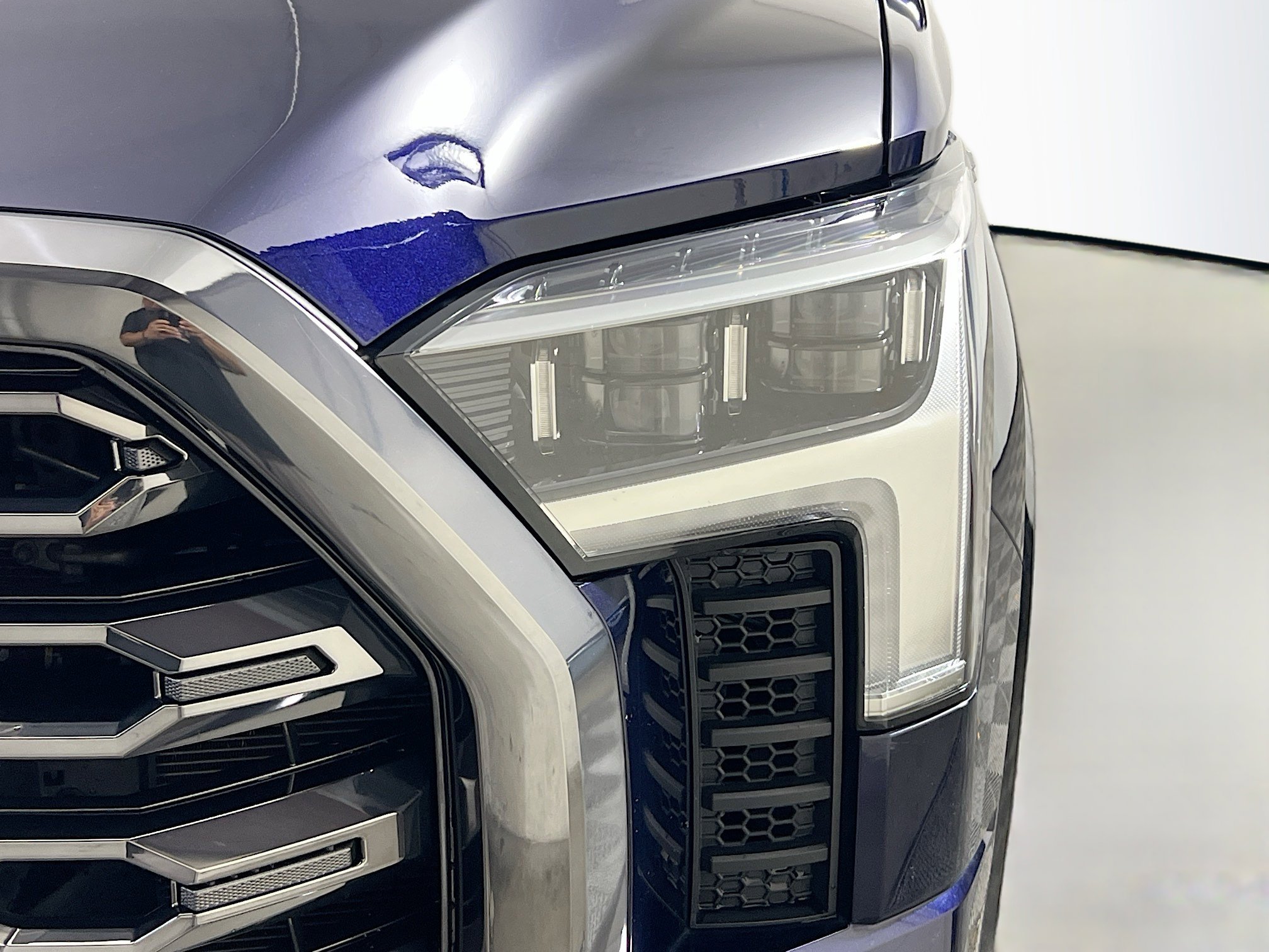 Used 2024 Toyota Tundra Platinum image 11