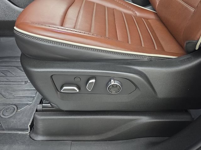 Used 2024 GMC Yukon Denali Ultimate AWD/4WD image 26