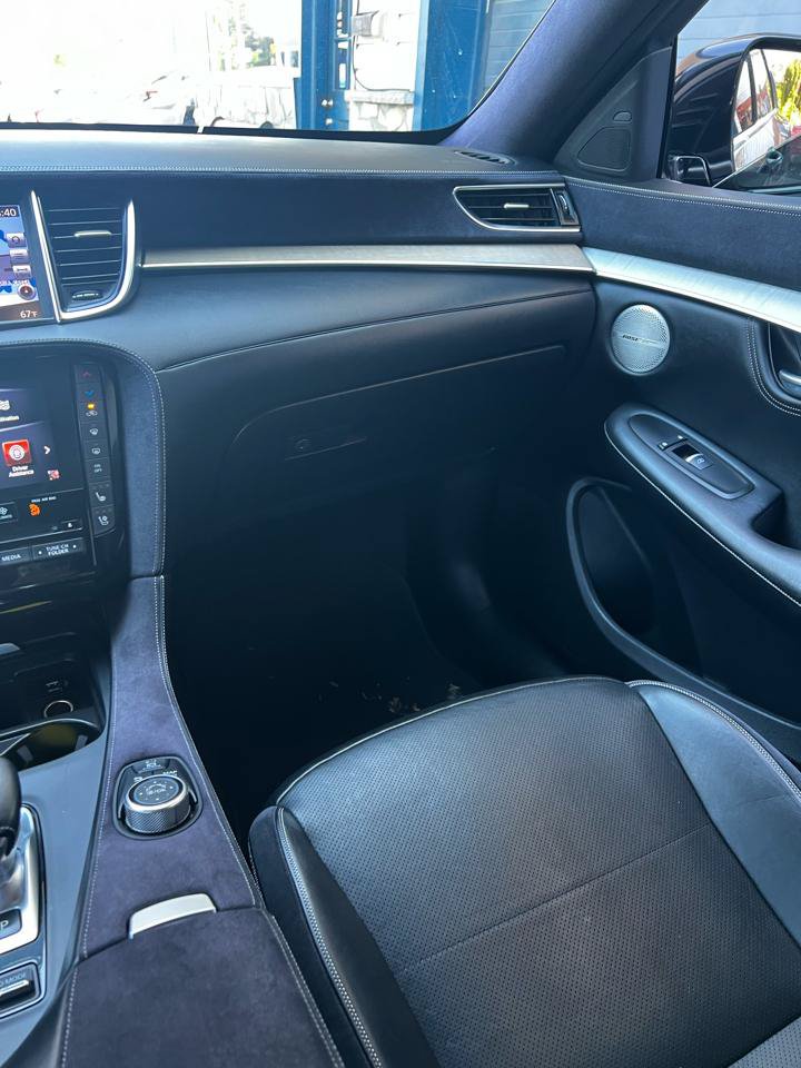 Used 2019 INFINITI QX50 Essential w/ Sensory Package AWD/4WD image 18