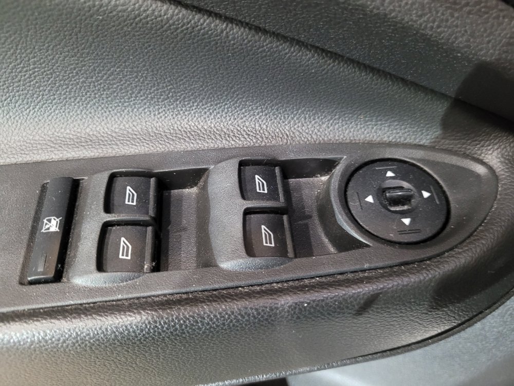 Used 2015 Ford Escape SE AWD/4WD image 27