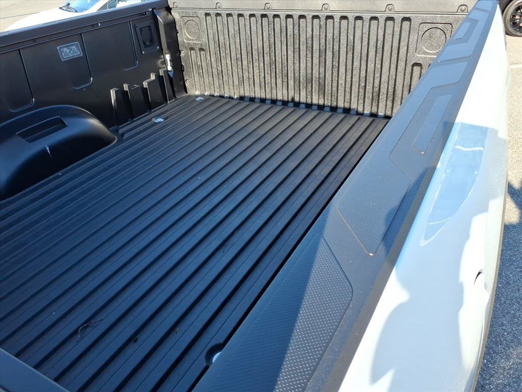 Used 2025 Toyota Tundra Platinum AWD/4WD image 10