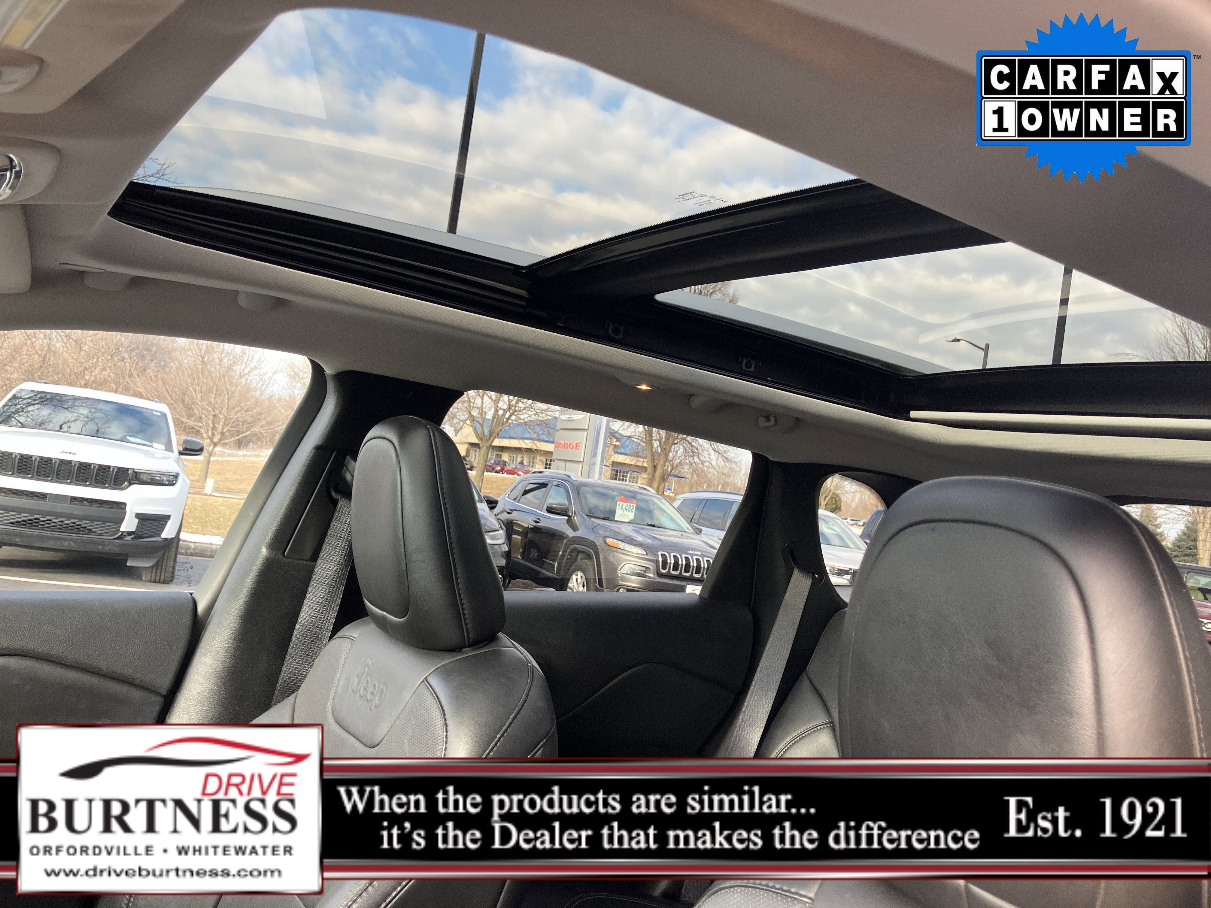 Used 2021 Jeep Cherokee Limited image 11