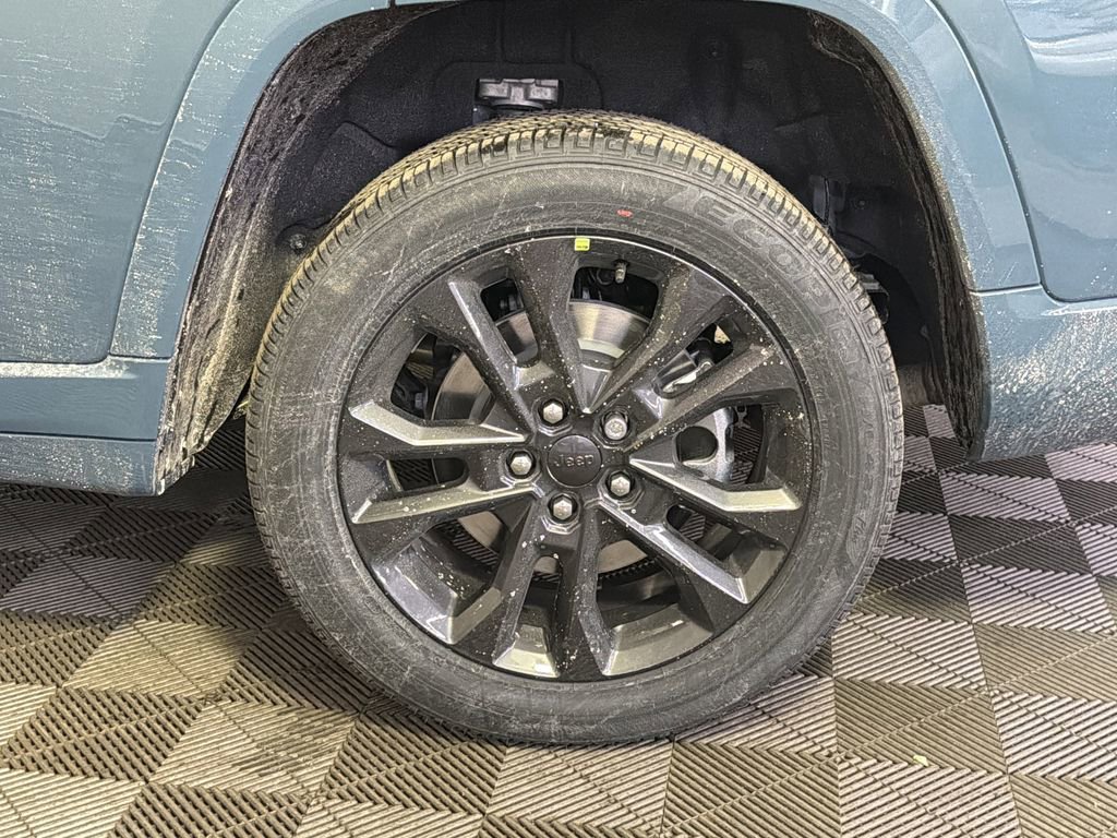 New 2026 Jeep Grand Cherokee L Limited image 5