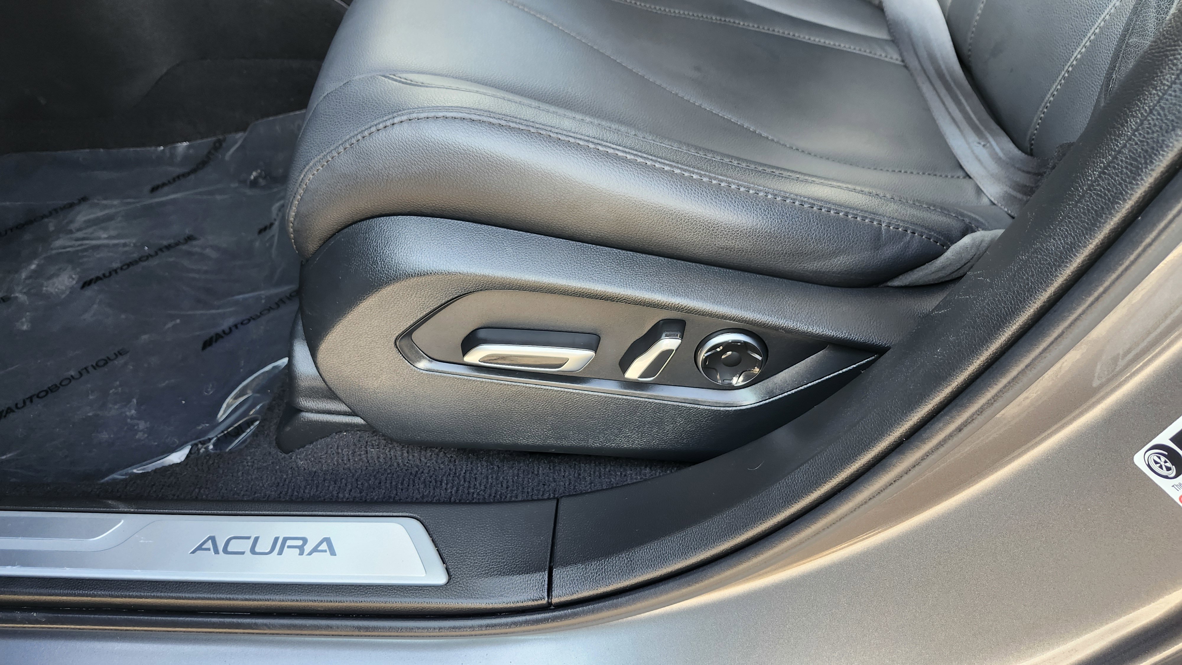 Used 2023 Acura RDX AWD image 25