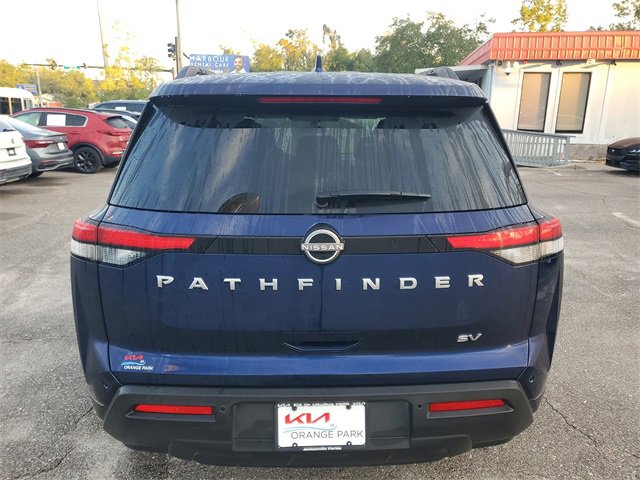 Used 2024 Nissan Pathfinder SV image 9