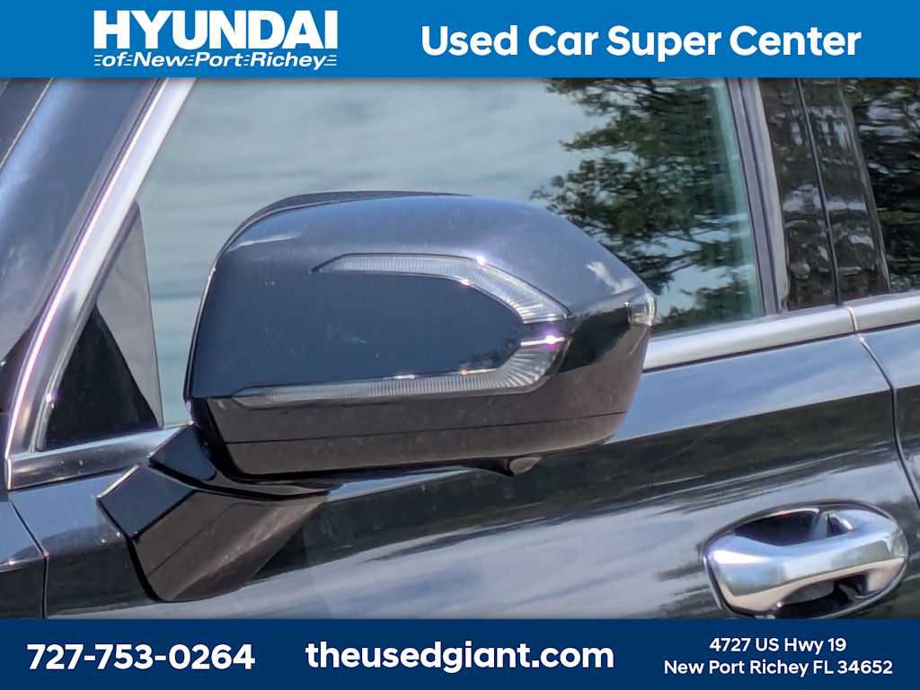 Used 2020 Hyundai Palisade Limited FWD image 11