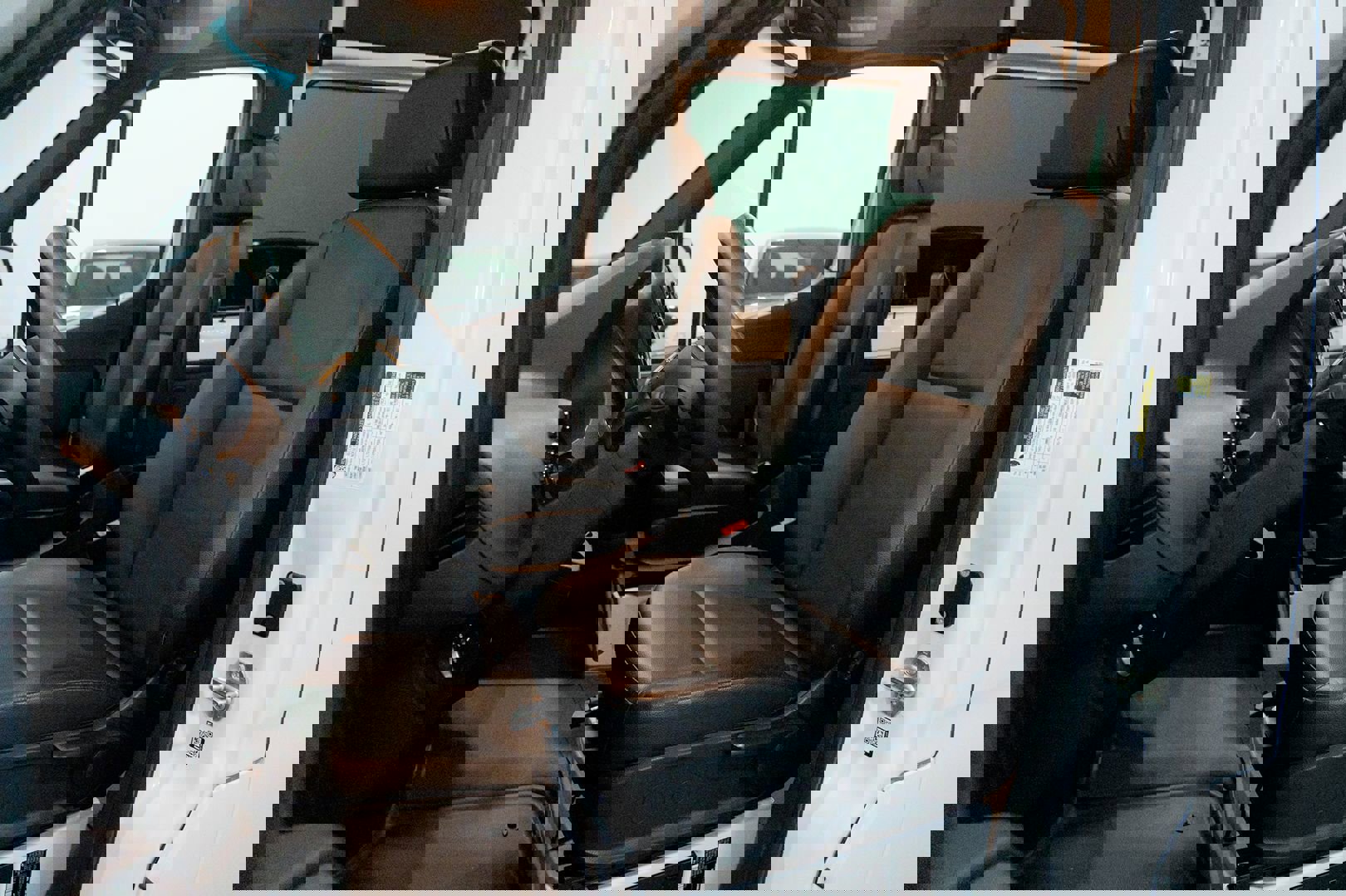 Used 2019 Mercedes-Benz Sprinter 2500 image 19